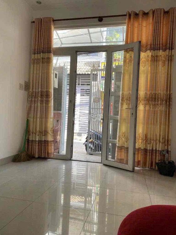Rental Property near Dam Sen, Q11, Lac Long Quan Street