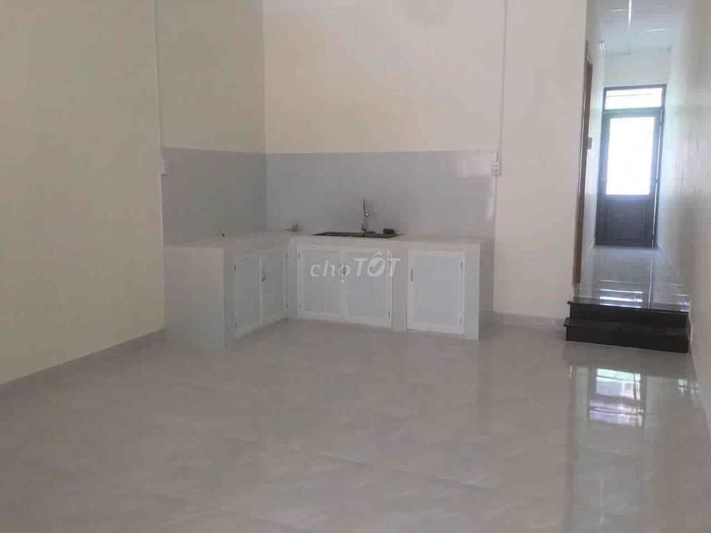 Ground Floor House Near Do Xuan Hop Road