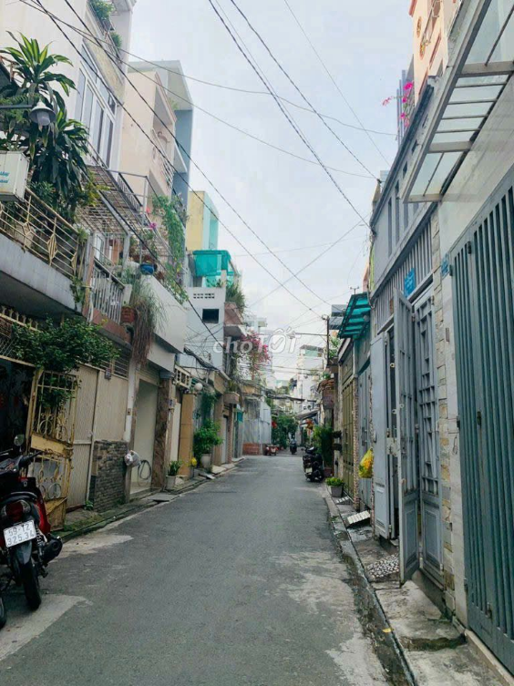 Fully Furnished 2-Bedroom House near Tan Binh District