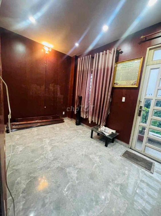 2-Story Corner House with 4 Bedrooms in Tăng Nhơn Phú A Ward, District 9