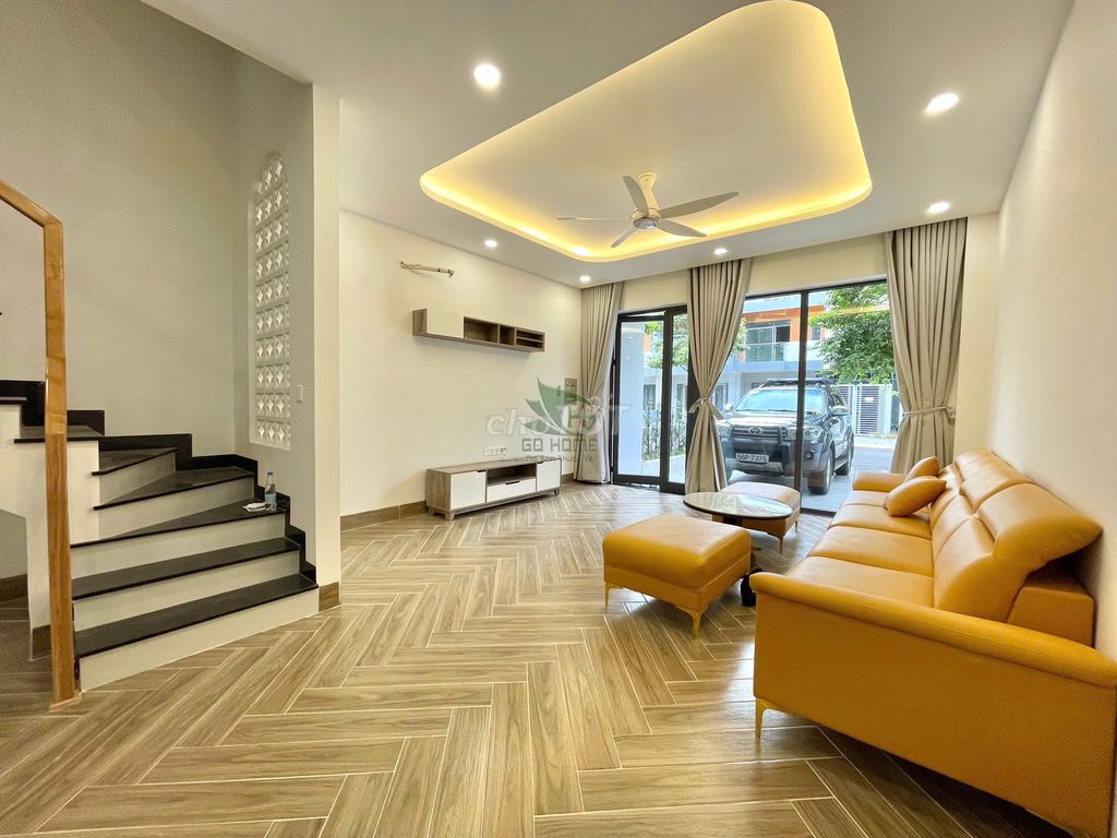 Modern 3-Bedroom House with Full Furniture