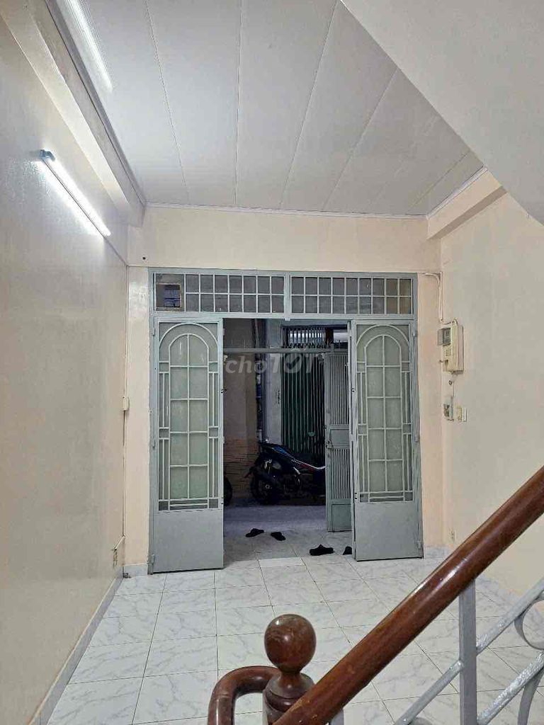 Renovated 2BR Townhouse in District 10