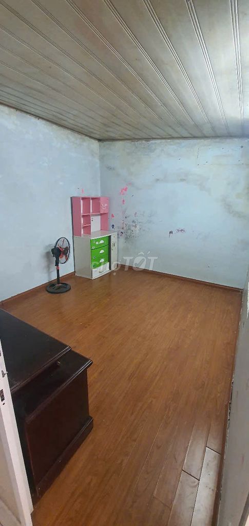 Two-Story House with Balcony in Bui Xuong Trach