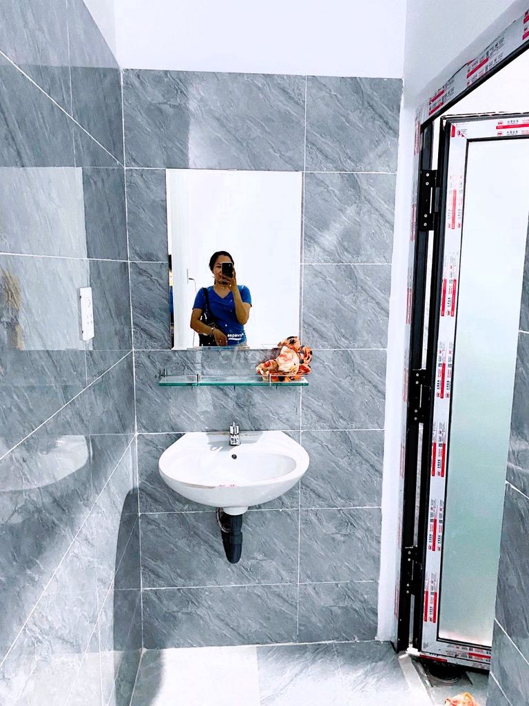 Modern 2-Bedroom Apartment with Air Conditioning