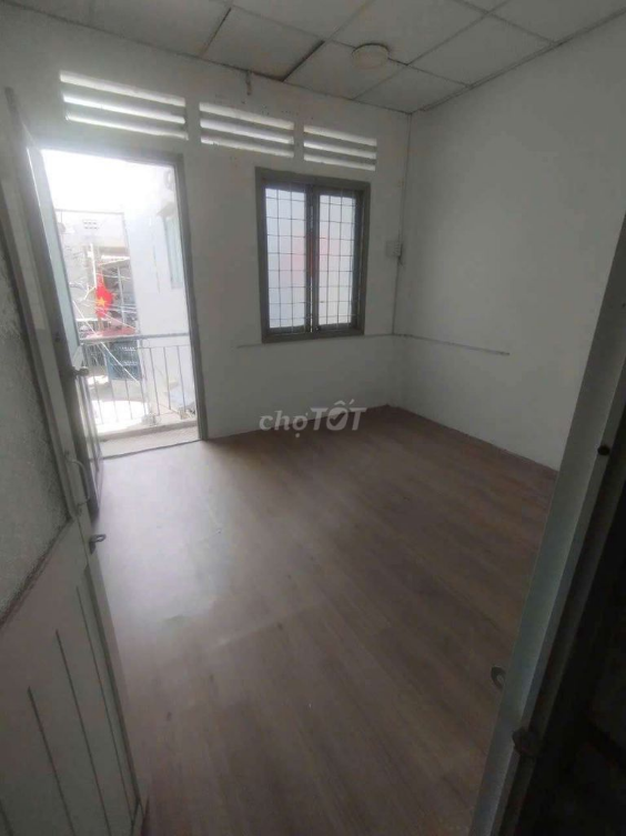 Ground floor + 1st floor house with 1 bedroom near Nơ Trang Long Street