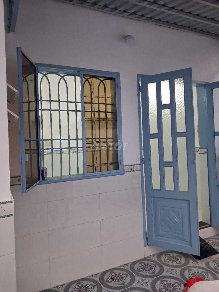 Newly Renovated House with Parking and Security