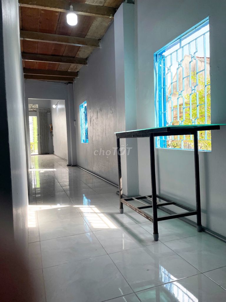Two-bedroom House with Parking in District 8