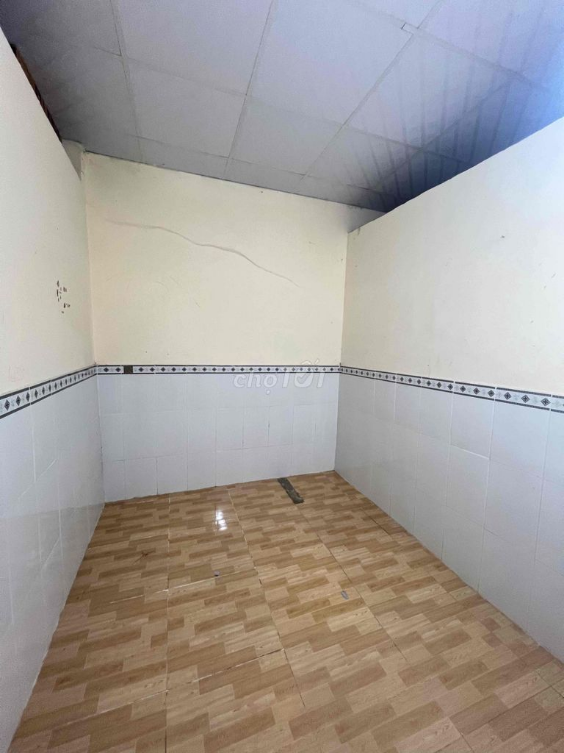 Spacious 2-Bedroom House for Rent near Dao Tong Nguyen