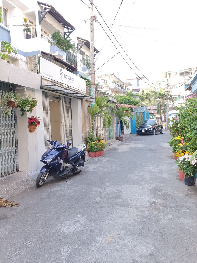 60m² Commercial Space Near Big C Mall