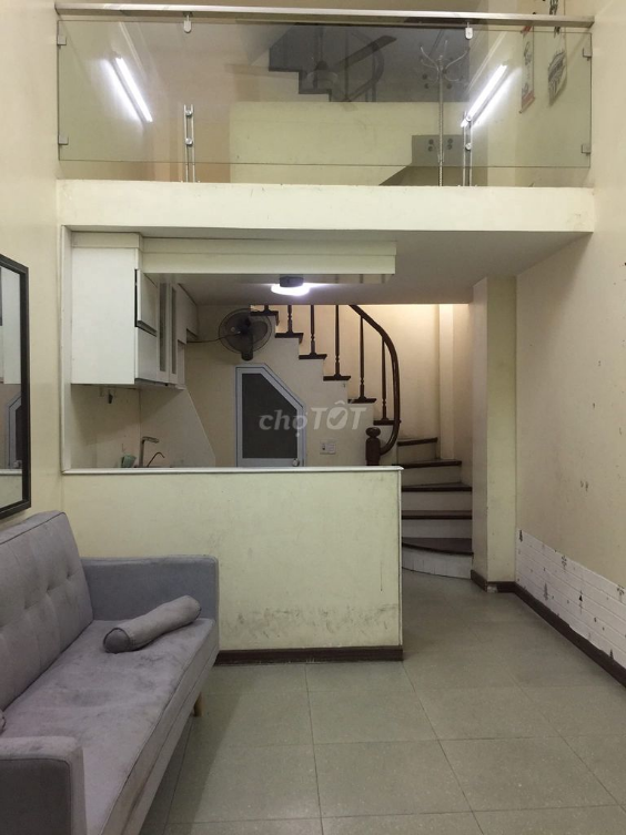 4-Story House for Rent at 85 Nguyen Luong Bang Street