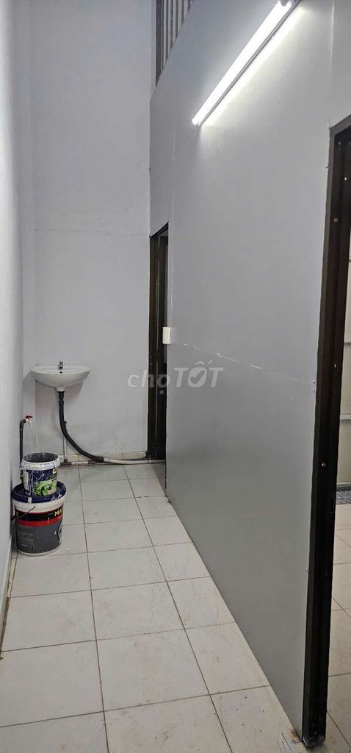1-story house with mezzanine, 2 bedrooms, near Tan Thoi Nhat Street