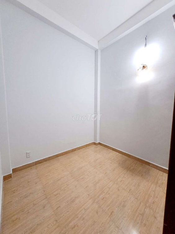 Fully Renovated Townhouse in Nha Be - 3x9m, 3 Floors, 4 Bedrooms