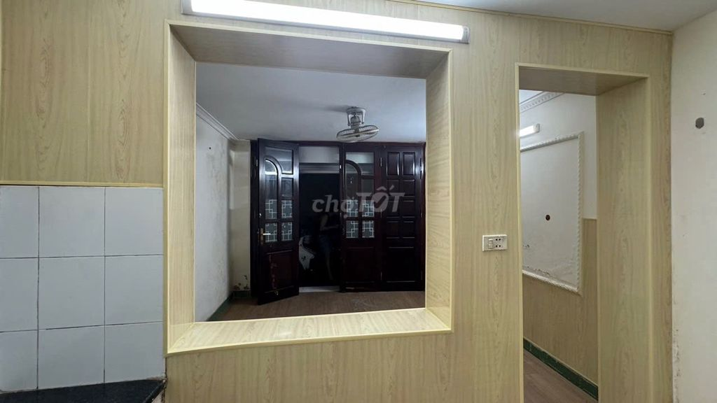 3-Story House 90m² Near Hoang Liet Lake, Suitable for Family/Office