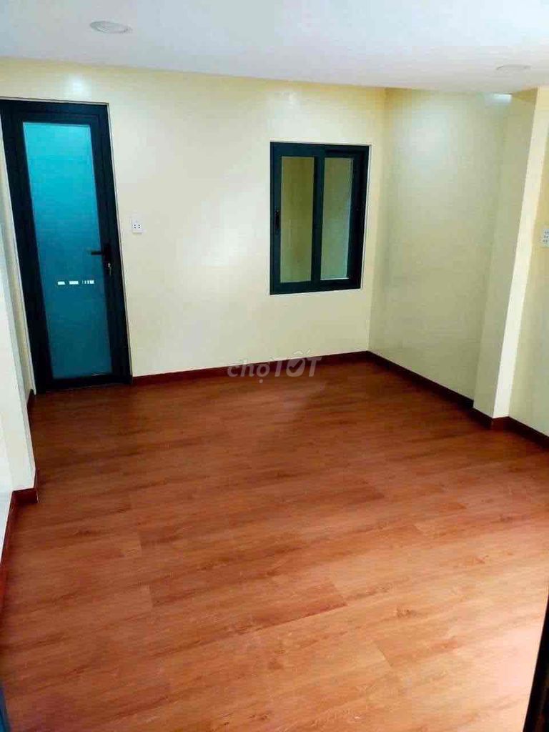 Modern 1-Bedroom House with Parking in Tan Phu