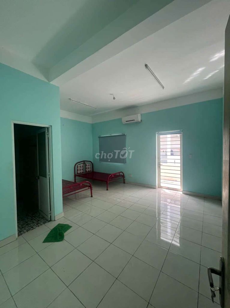5-Bedroom House with AC in Binh Duong
