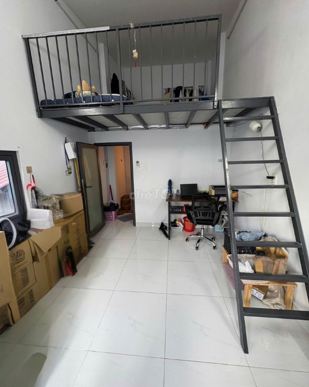 Shared Room for Female Office Workers or Students