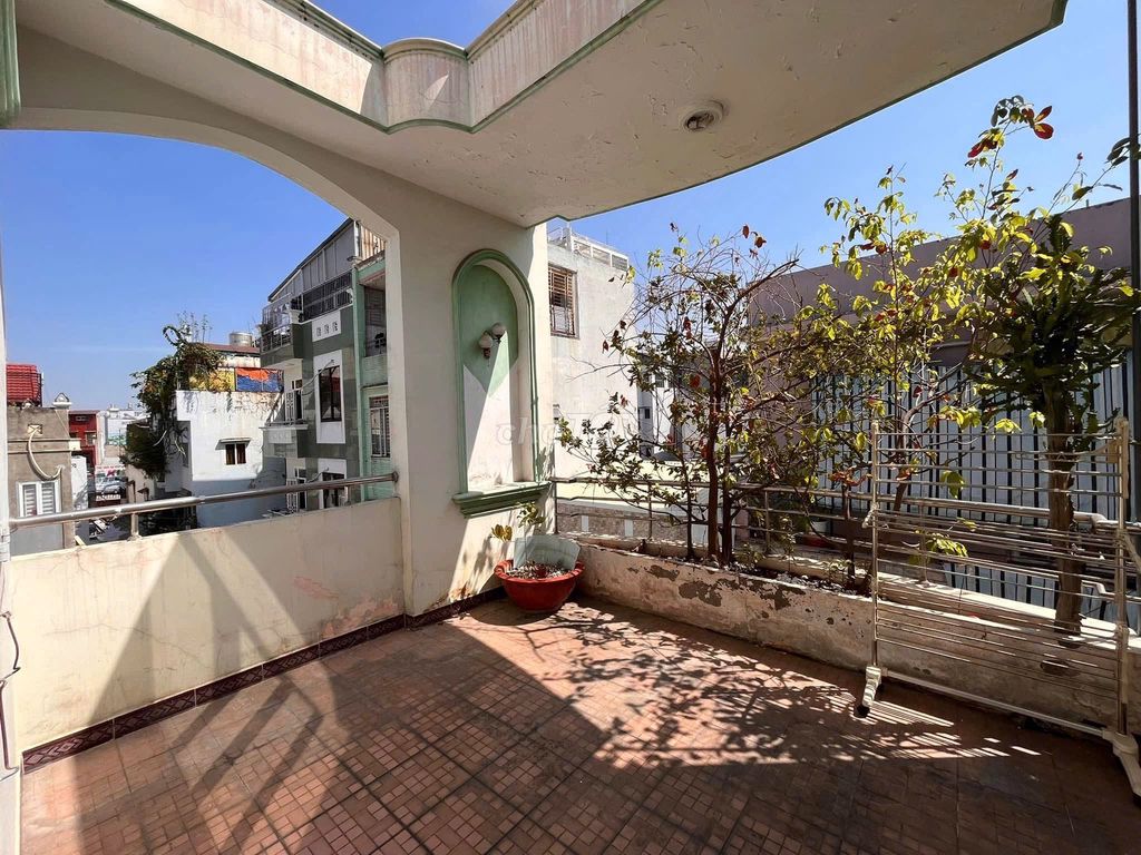Spacious 3-Bedroom House in Tan Binh