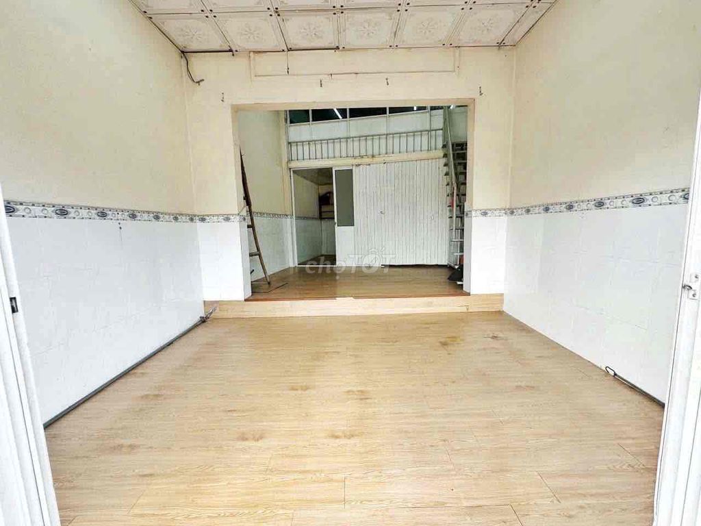 Shophouse for Rent on Nguyen Thi Minh Khai
