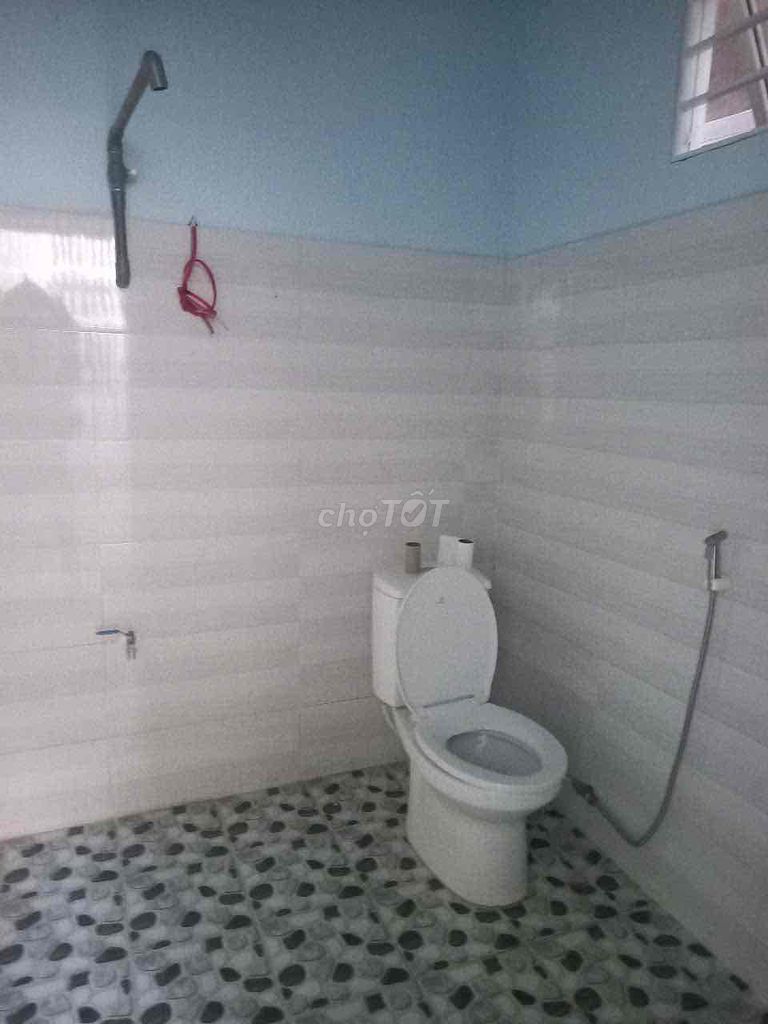 Spacious House with 3 Bedrooms Near Nguyen Lam