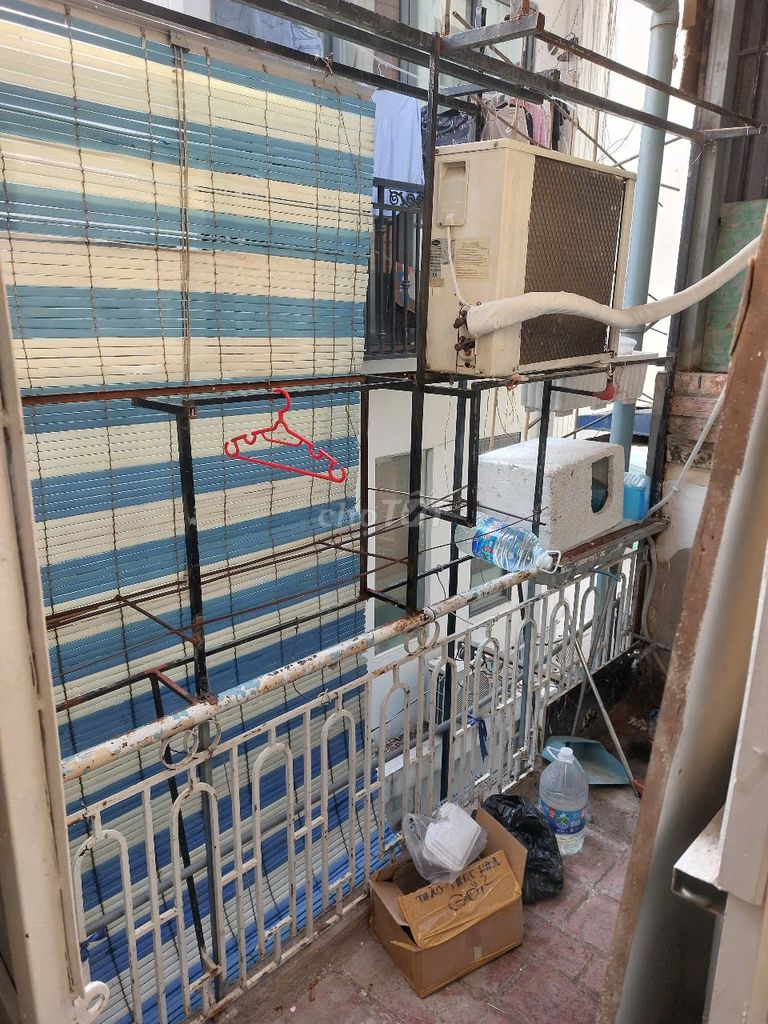Quiet 1-Bedroom Apartment Near Police Station