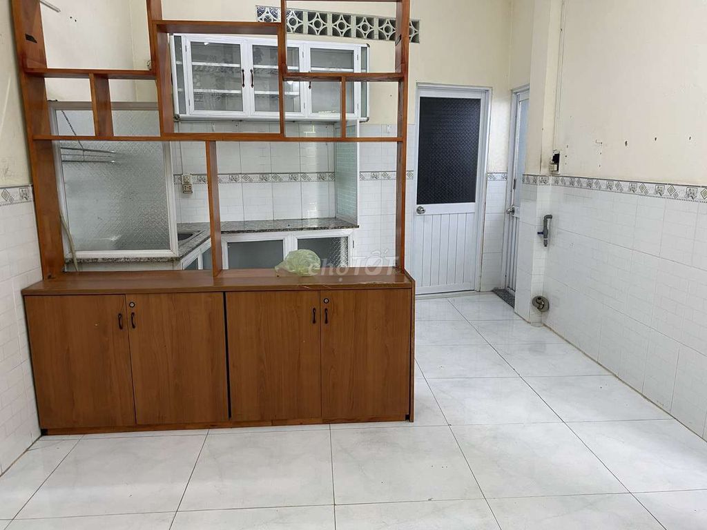 Spacious House with Modern Interior in My Hue