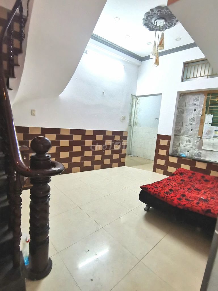 2-Bedroom House with Kitchen near Au Co