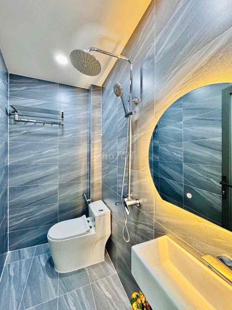 Modern 2BR Townhouse with Rooftop in Phu Nhuan