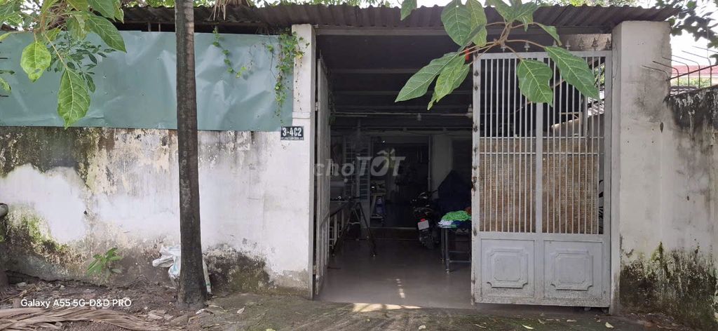 Spacious 245m² House Near Universities in Linh Trung