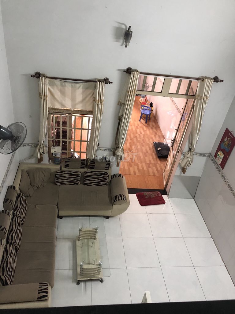 Spacious 2-Bedroom House with AC and Kitchen