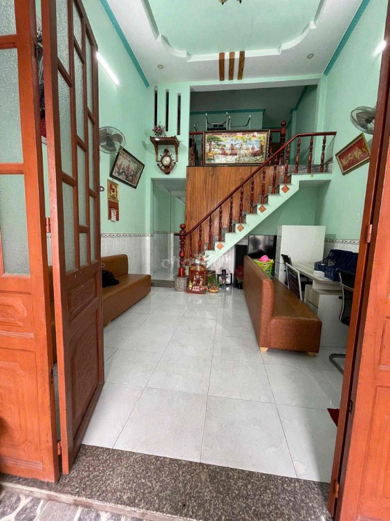 2-Bedroom House Near Nga Ba Ong Xa, Suitable for Business and Living