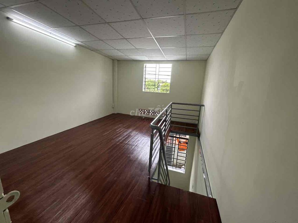 Modern 3-Bedroom House in District 9
