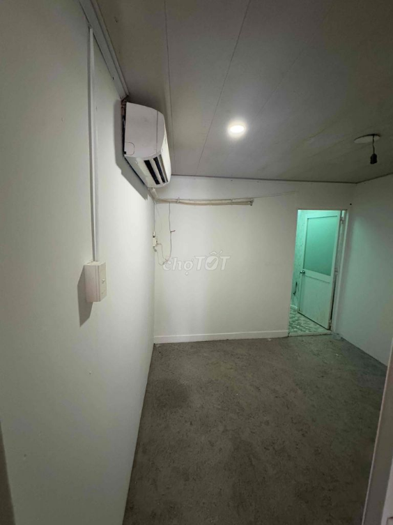 Two-bedroom house near Hang Xanh intersection, Bach Dang street