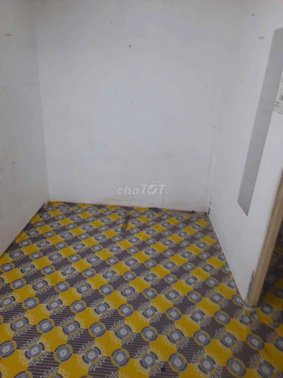 Small House Rental in Lam Van Benh Alley