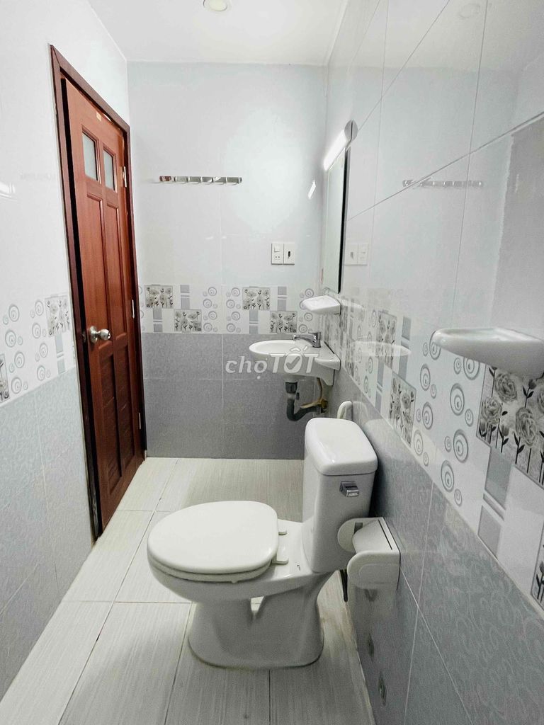 Modern 3BR Townhouse with Car Access