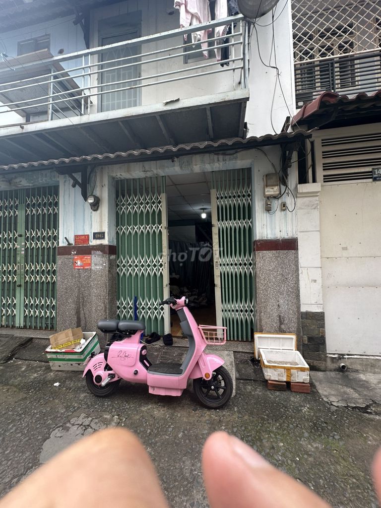 Affordable House Near Shopping Center