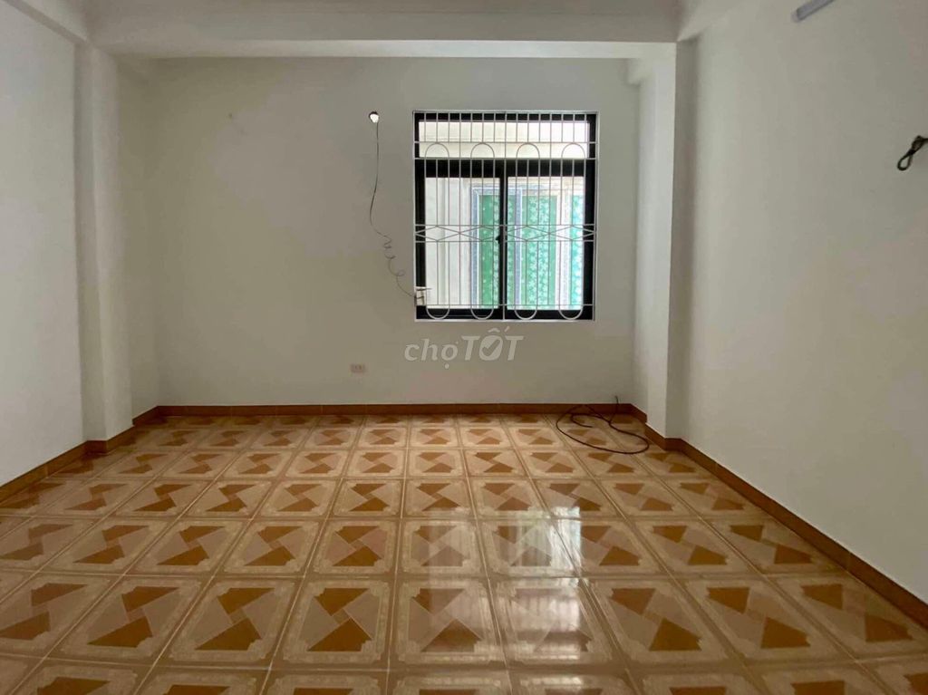 4-Floor Townhouse Near Van Quan Station