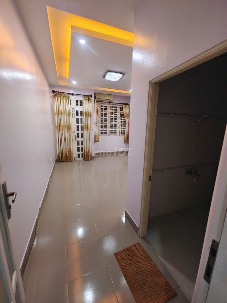 Spacious 4BR Townhouse Near Kiều Đàm