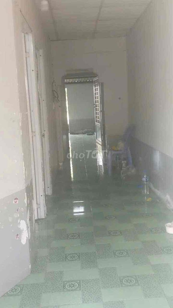 100m² House with Garden Near Electrical Complex