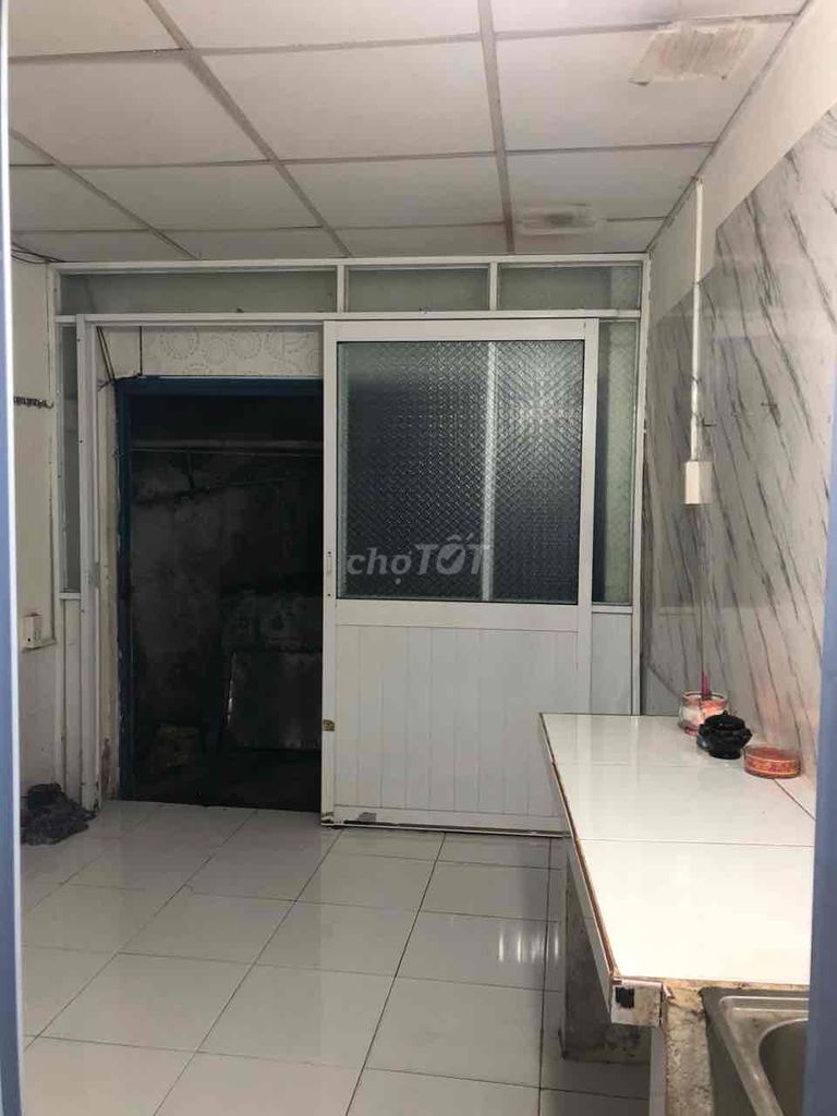 Compact 30m² Townhouse Near Schools and Shops