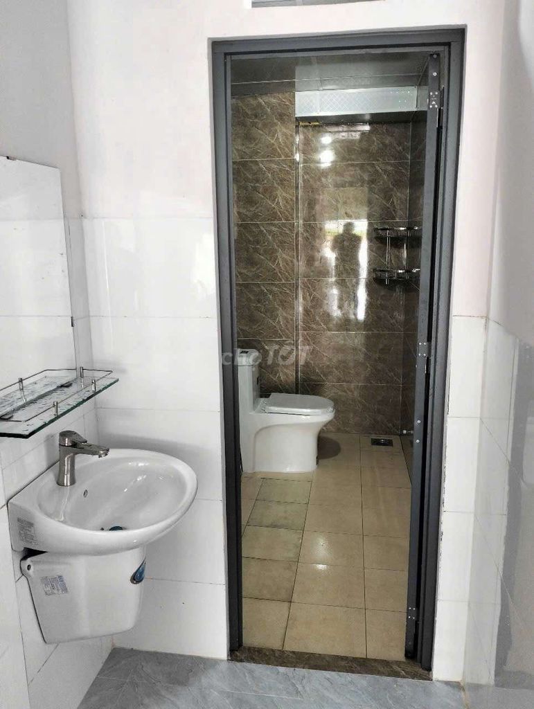 Modern 2-Bedroom House with Business Potential