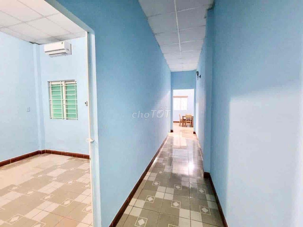 Spacious 2-Bedroom House with Parking in Hiep Thanh