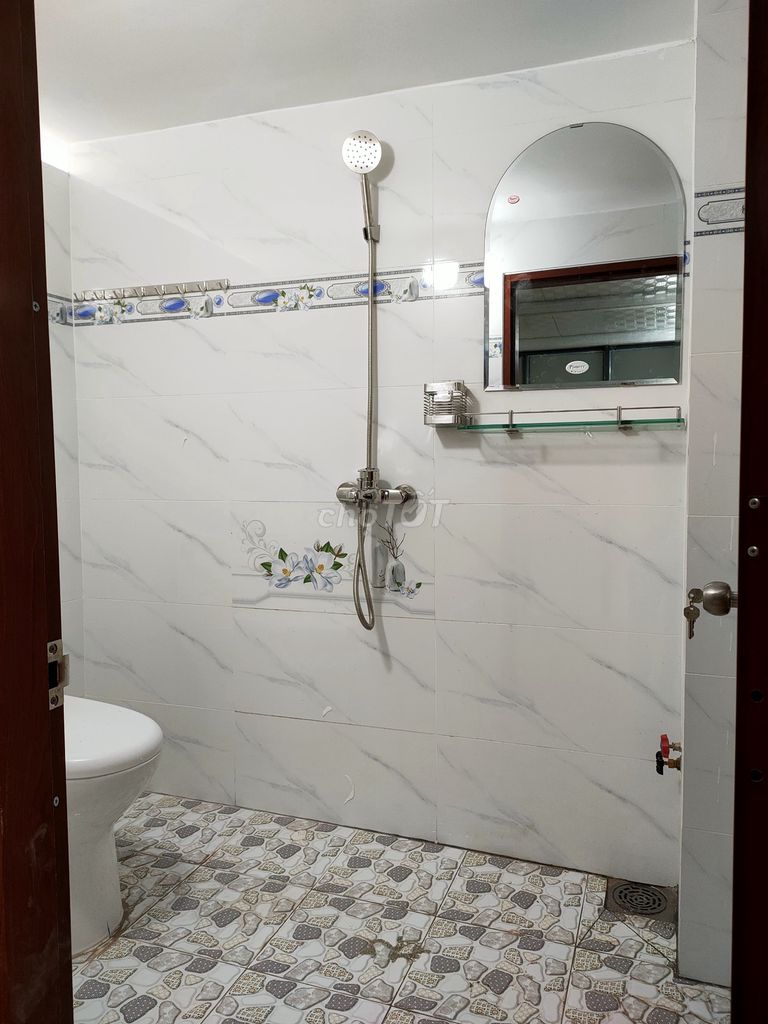 Modern Two-Bedroom House with New Bathrooms