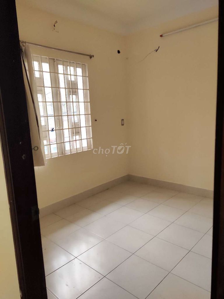 4-Bedroom House Near Bach Khoa University