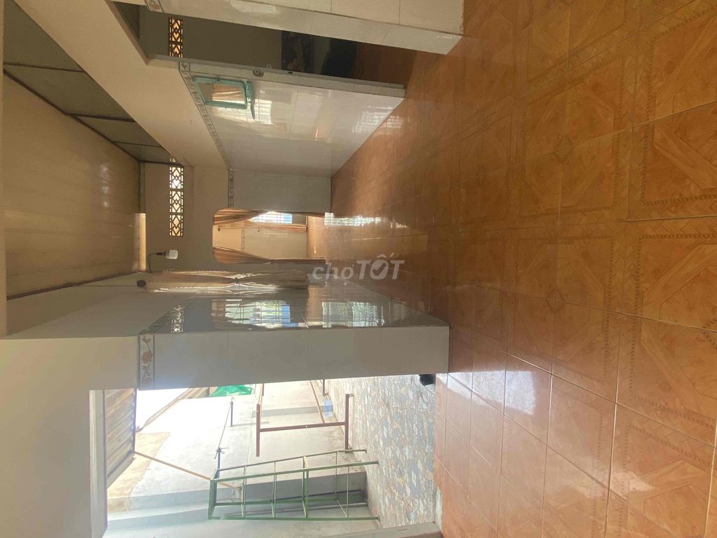 Beautiful Ground Floor House with River View