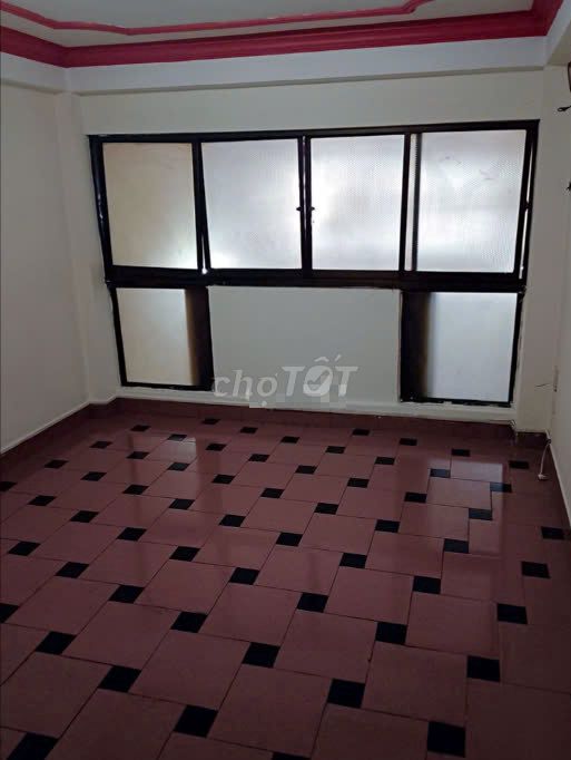 Modern 3-Bedroom Townhouse with Air Conditioning