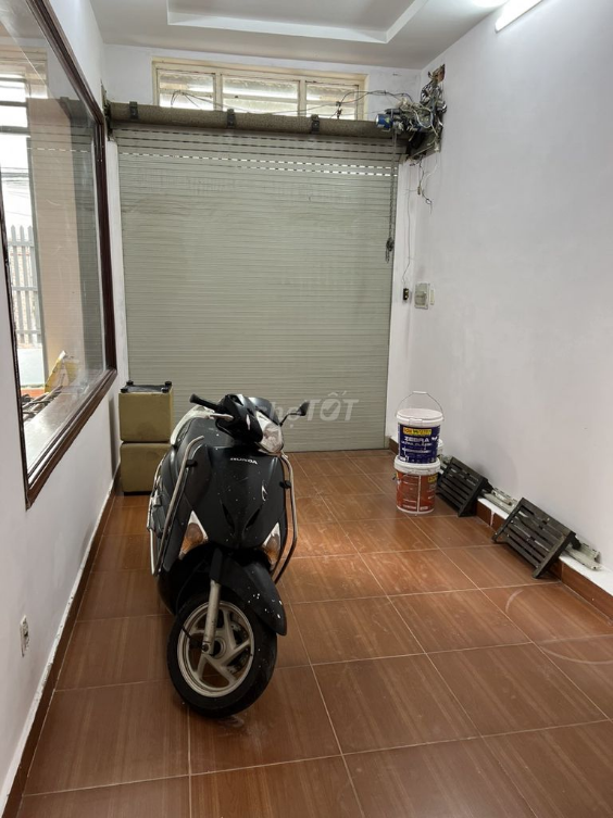 3-Story House in Binh Trung Dong, District 2, Near Key Locations