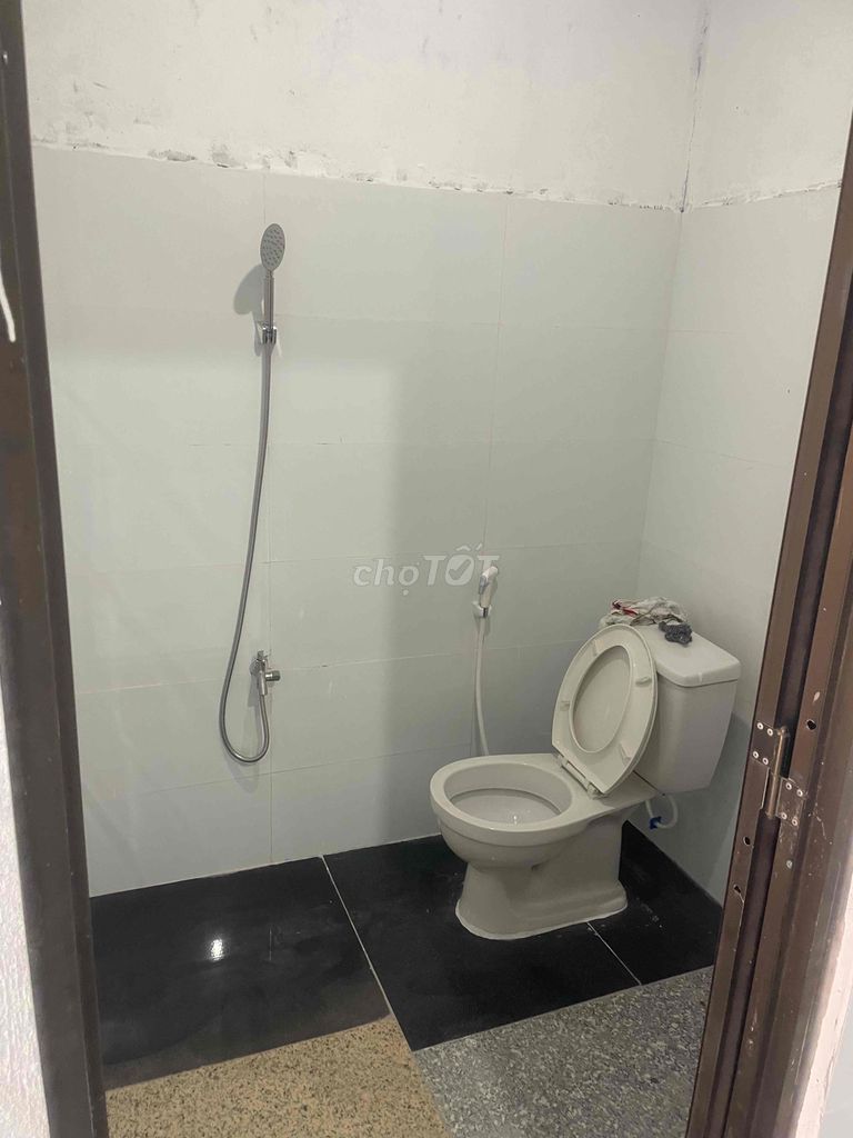 Spacious 80m² House with Front Access
