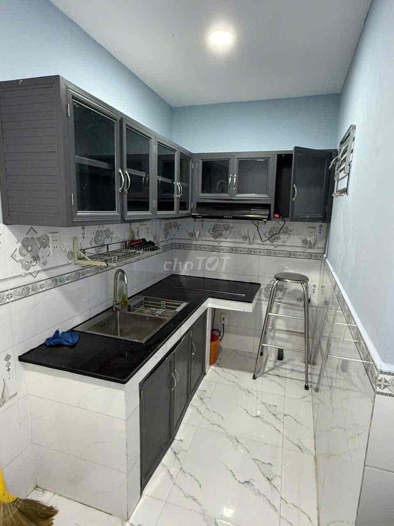 Modern 4-Bedroom House with Balcony in District 8