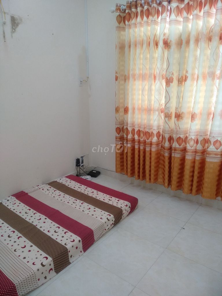 Spacious 3-Bedroom House with Rooftop Terrace