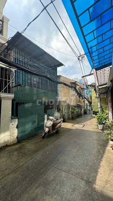 Rental Near Hang Xanh Intersection - Spacious 2-Bedroom Property